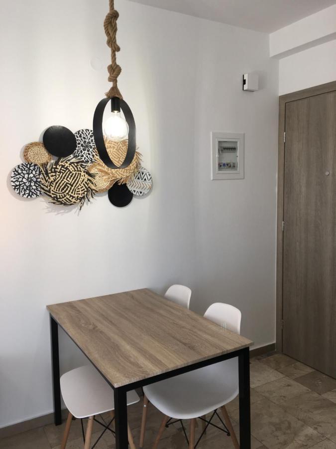 Anastasia Luxury Suites 2 Толон Екстериор снимка